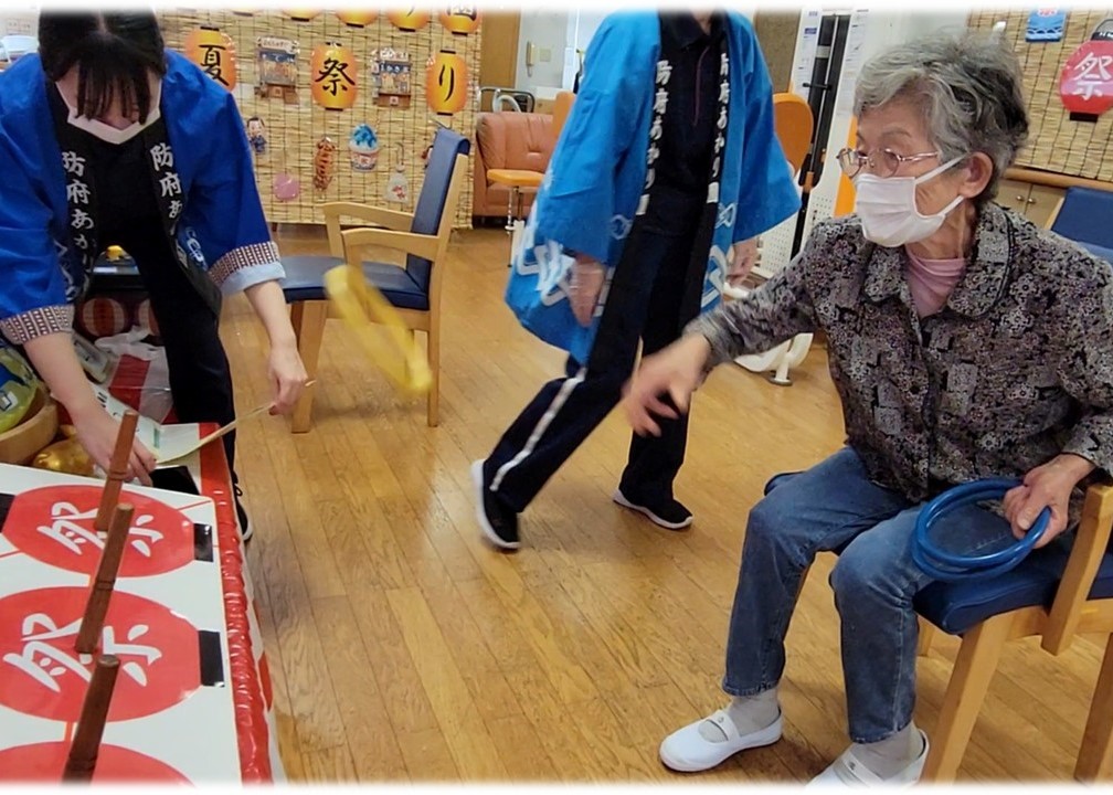 輪投げを楽しむ様子2