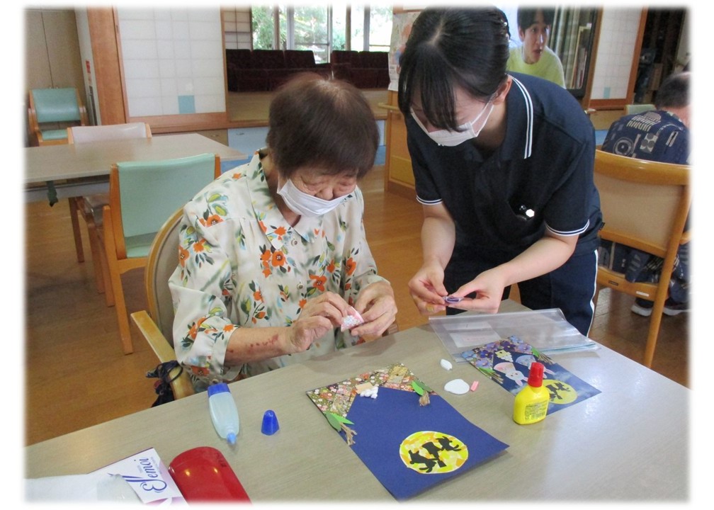 お月見カード制作中の様子2