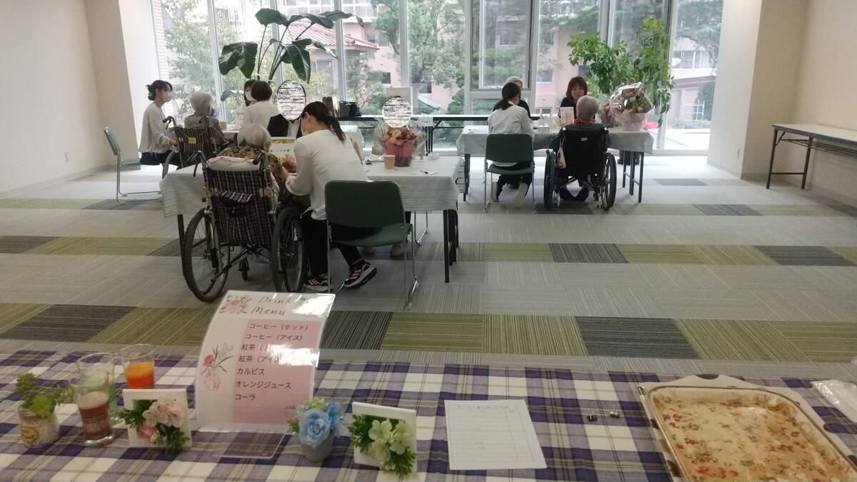 茶話会の様子